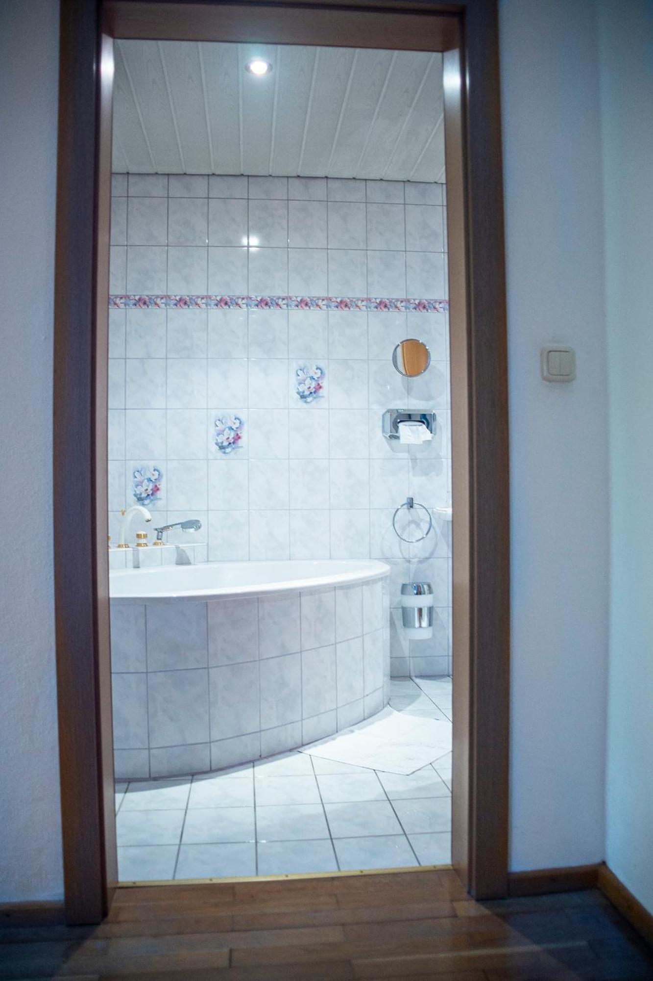 Trend Lokal-Rooms-Bar Frohnleiten Zewnętrze zdjęcie