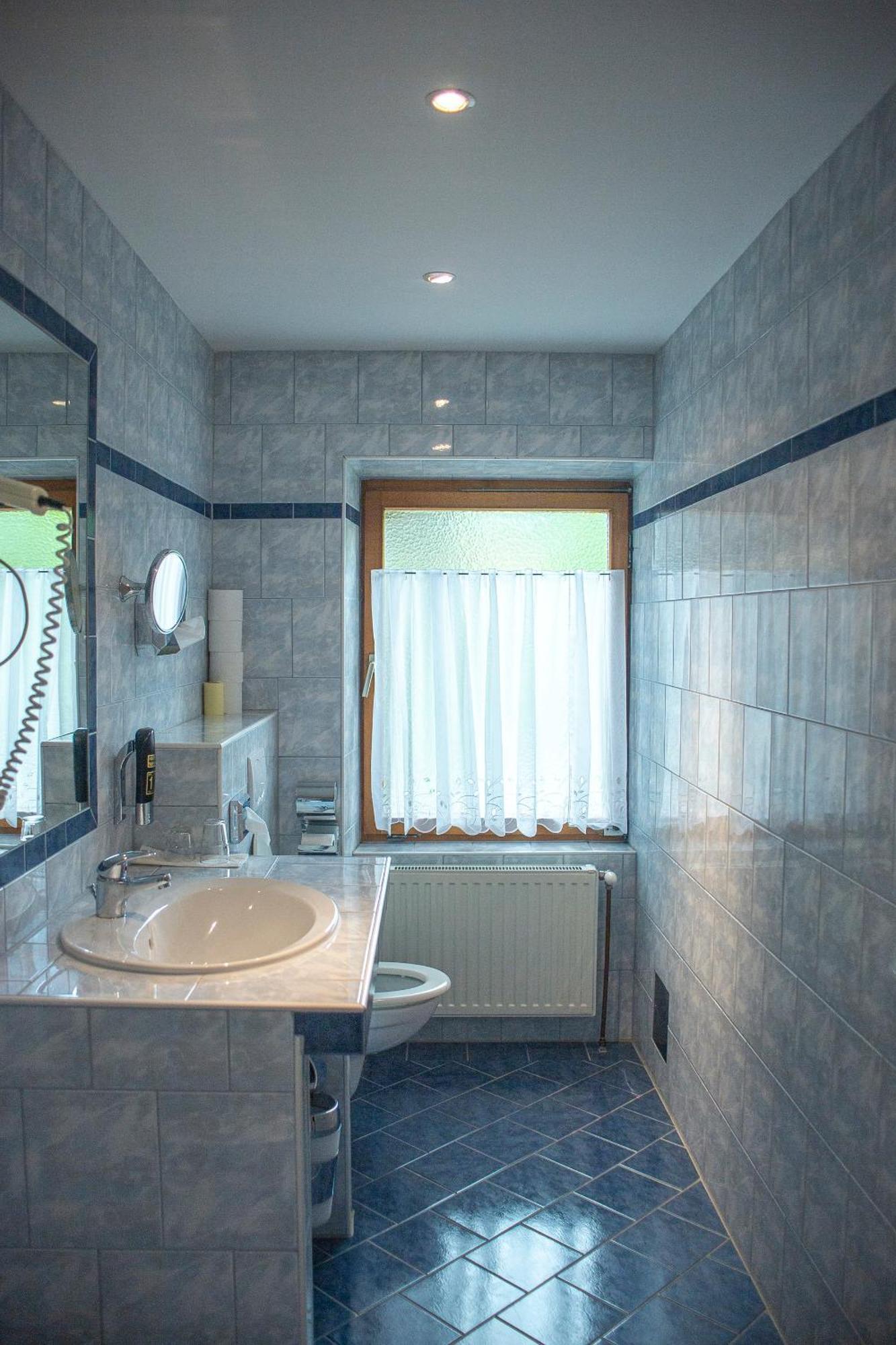 Trend Lokal-Rooms-Bar Frohnleiten Zewnętrze zdjęcie